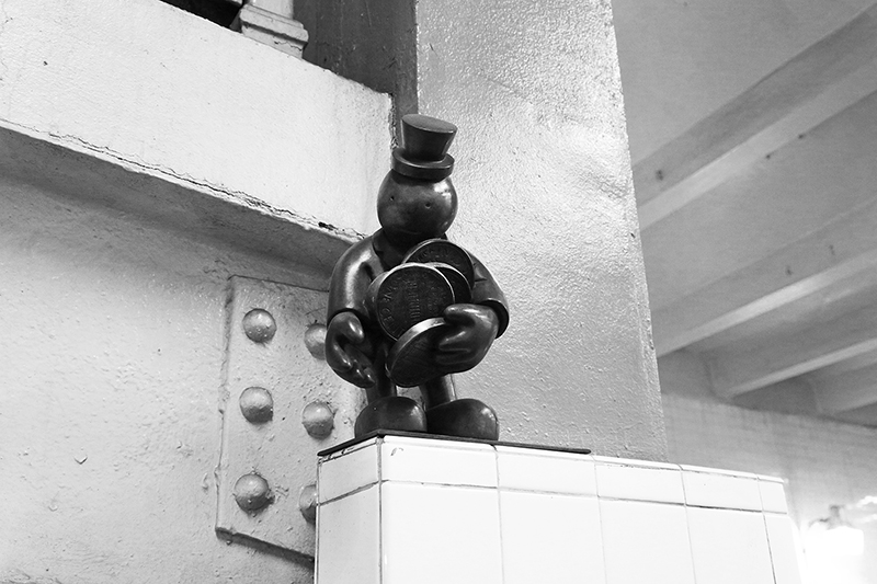Subway Token Figures : Art : Subway : New York : Tom Otterness : New York : Personal Photo Projects :  Richard Moore Photography : Photographer : 